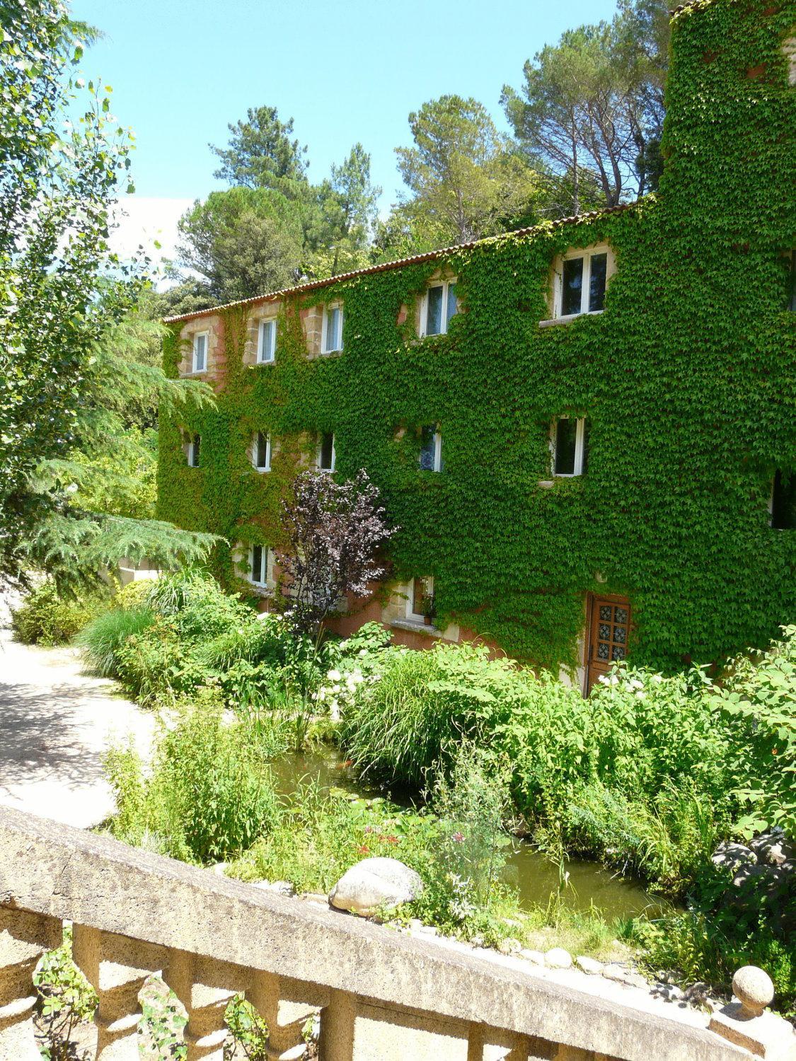 Apartahotel Les 4 Sources 2*